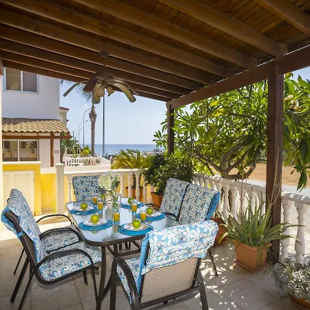 Villa Amber By The Sea *