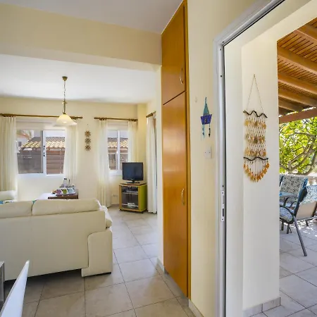Villa Amber By The Sea